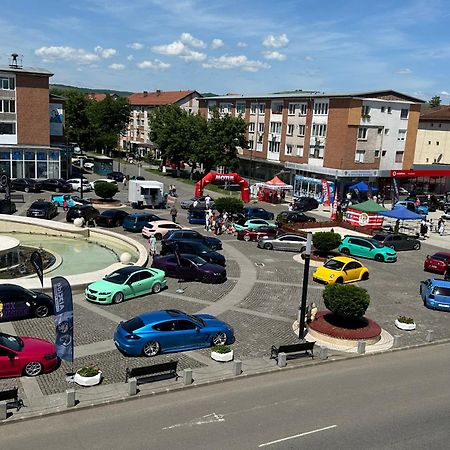 Apartament Ultra Central 1 Apartment Hunedoara Luaran gambar
