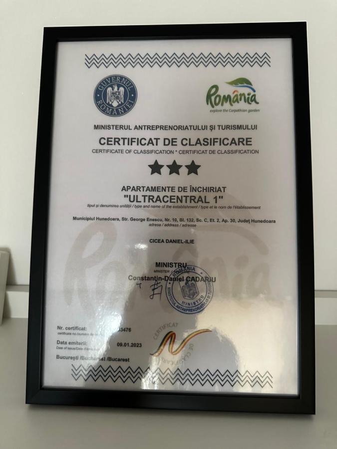 Apartament Ultra Central 1 Apartment Hunedoara Luaran gambar